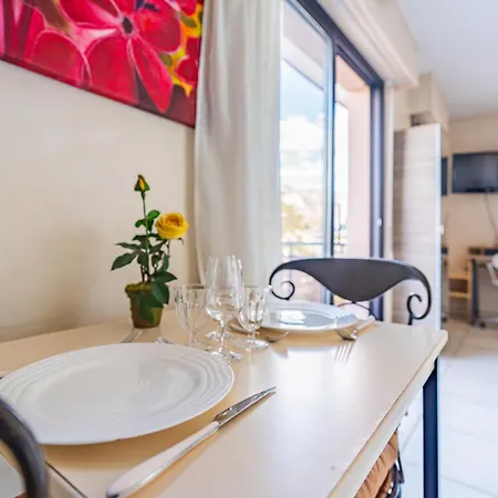 Cozy Studio, Very Close To * Annecy